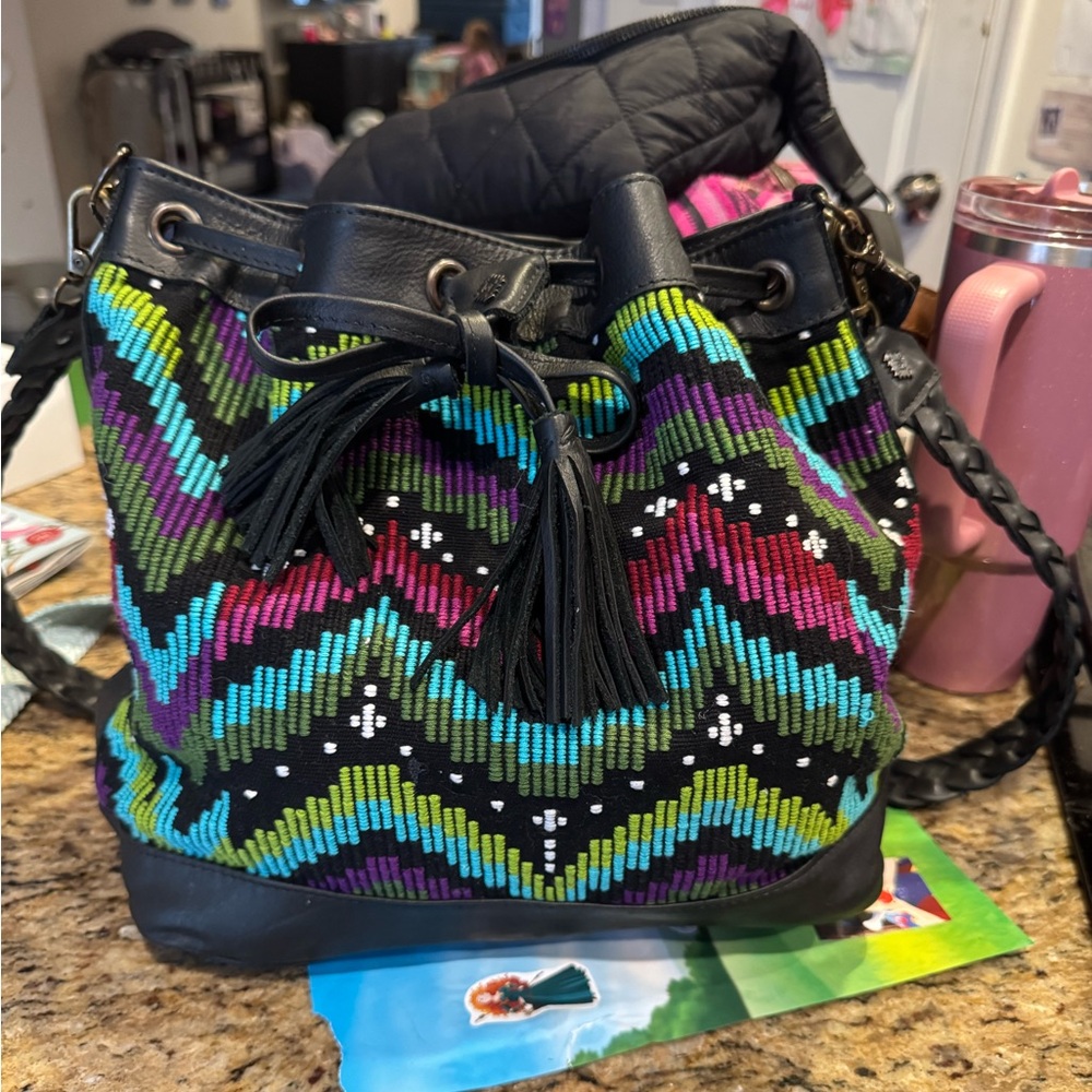 Nena and co moons bucket